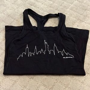 Lululemon NYC skyline tank size 4